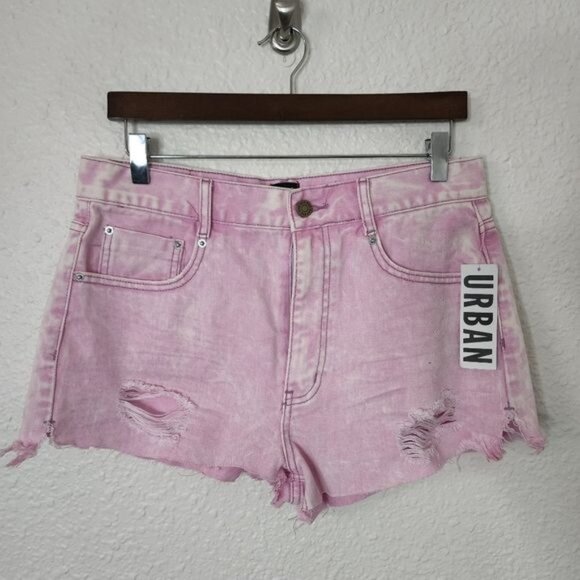 BDG x Urban Outfitters High Waisted Cut Off Denim Shorts Lilac Wash Size 28 NWT - Picture 1 of 7